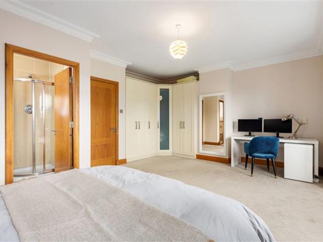 995,000 | 210 Trimbleston, Goatstown, Dublin 14 DNG Stillorgan 4992 MyHome. Ie Residential