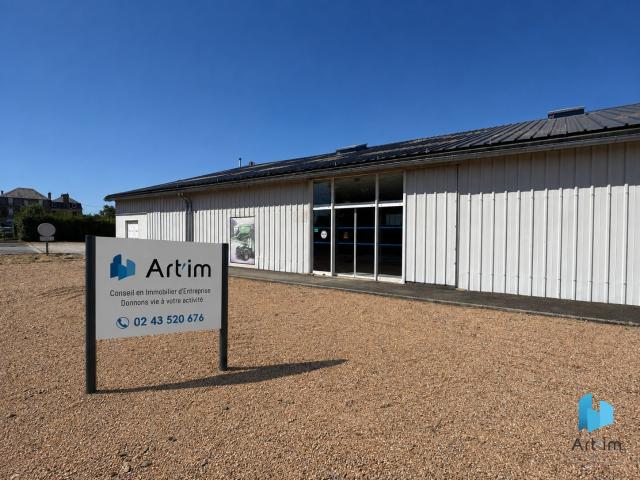 995 m2 de stockage à vendre