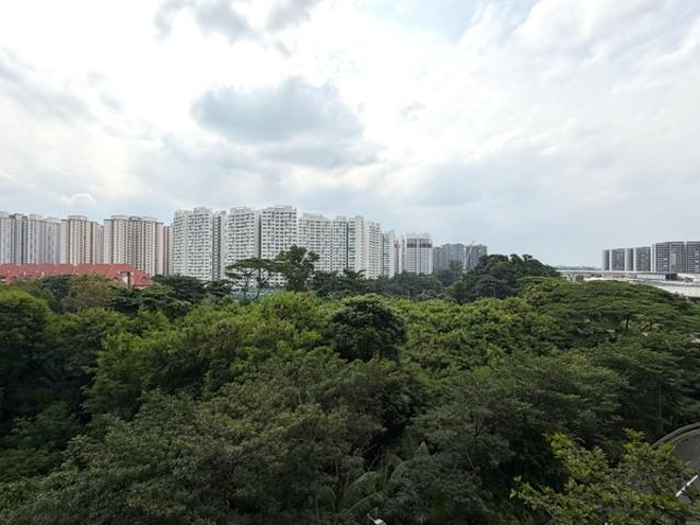 996A BUANGKOK CRESCENT HDB Apartment For Sale, $658,000, 3 Bed 2 Bath 990 sqft $665.00 psf
