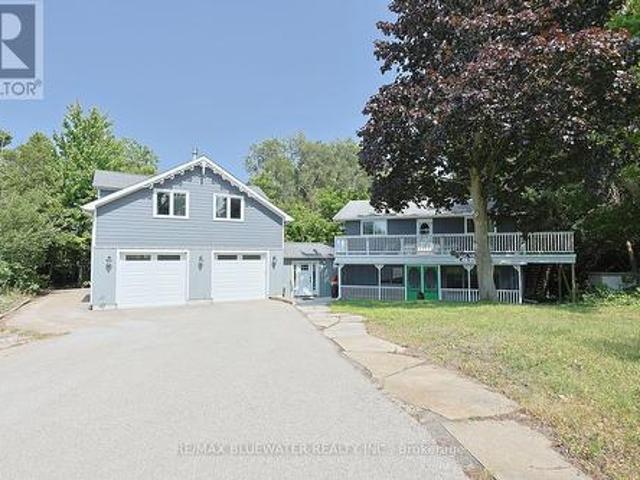 9994 Edward Street, Lambton Shores Port Franks, ON, N0M 2L0 house for sale | Listing ID X13601 | Royal LePage