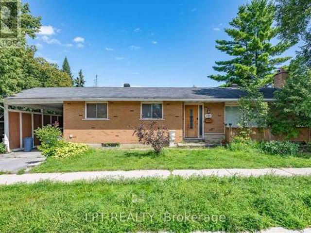 999 Cavan Street, Ottawa, ON, K1Z 5T6 house for lease | Listing ID X13691 | Royal LePage