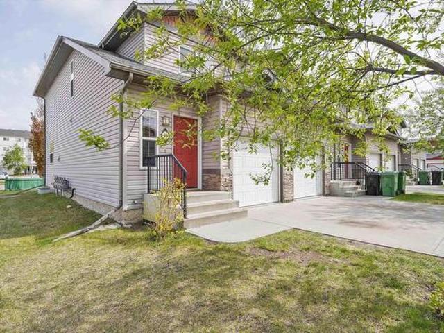 99 15 Woodsmere, Fort Saskatchewan, AB, T8L 4S2 townhouse for sale | Listing ID E4435 | Royal LePage