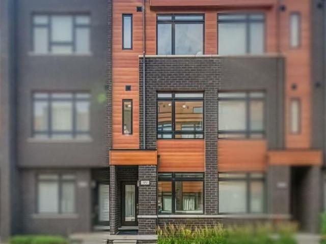 99 370D Red Maple Road, Richmond Hill | 3Beds/3Bath, Townhouse, $699,000 | Condos. Ca
