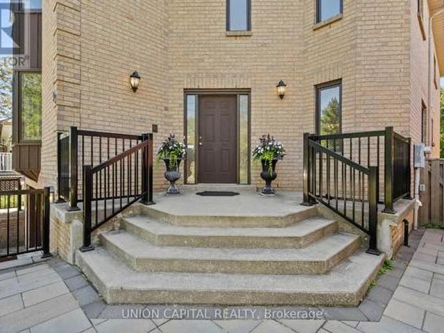 99 Abitibi Avenue, Toronto, ON, M2M 2V5 house for sale | Listing ID C13239 | Royal LePage