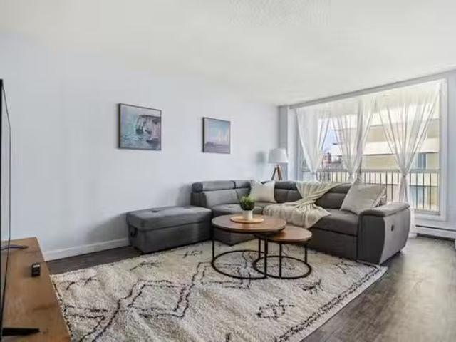 99 Avenue