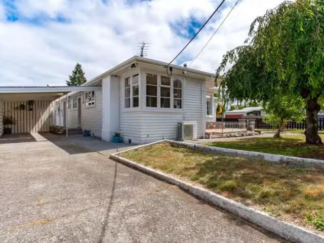 99 Broadway, Carterton, Carterton