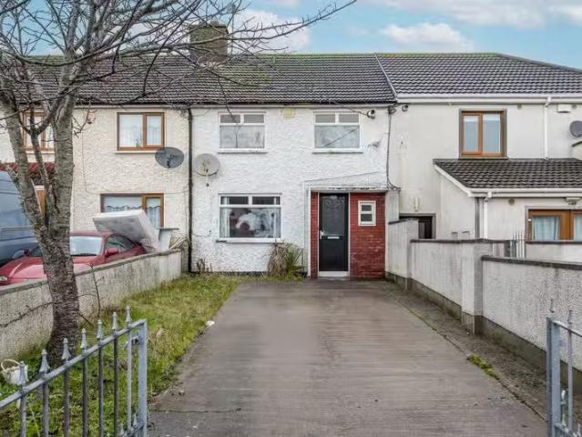 99 Edenmore Avenue, Raheny, Edenmore, Dublin 5, D05W3X4 is for.