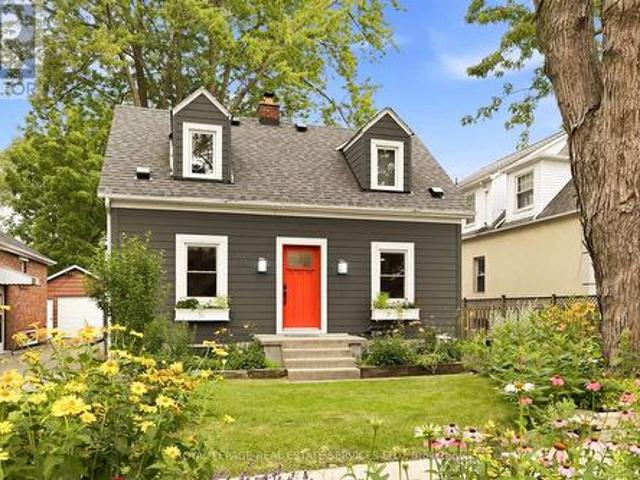 99 Foch Avenue, Toronto, ON, M8W 3X9 house for sale | Listing ID W13572 | Royal LePage