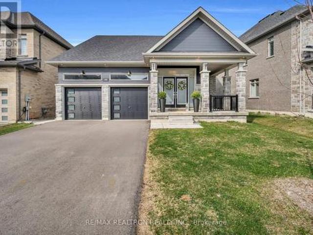 99 Franklin Trail, Barrie, ON, L9J 0J1 house for sale | Listing ID S12176 | Royal LePage