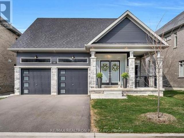 99 Franklin Trail, Barrie, ON, L9J 0J1 house for sale | Listing ID S12107 | Royal LePage