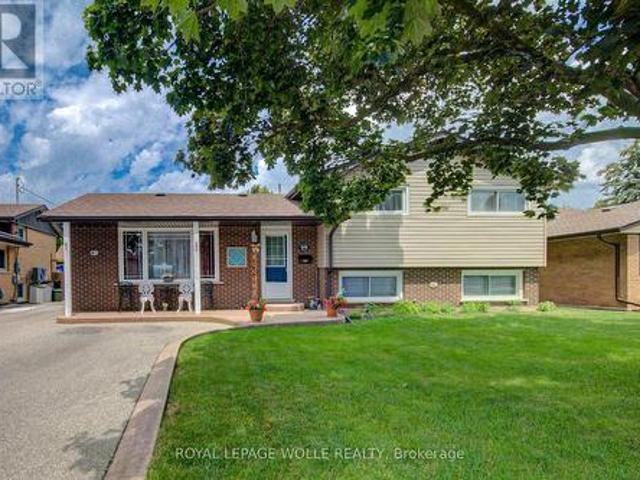 99 Highman Avenue, Cambridge, ON, N1R 3M2 house for sale | Listing ID X13688 | Royal LePage