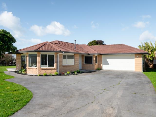 99B Citrus Ave, in the city: Western Bay Of Plenty, city area: Waihi Beach, price: 1275, latitude: 37.4202, longitude: 175.9459
