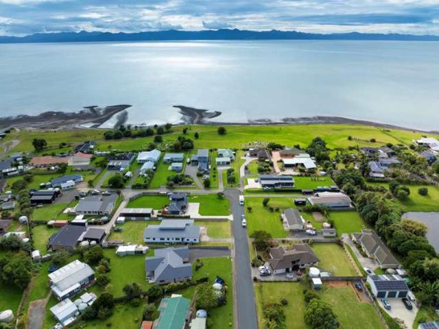 9 Mylindas Road, Whakatiwai, Franklin