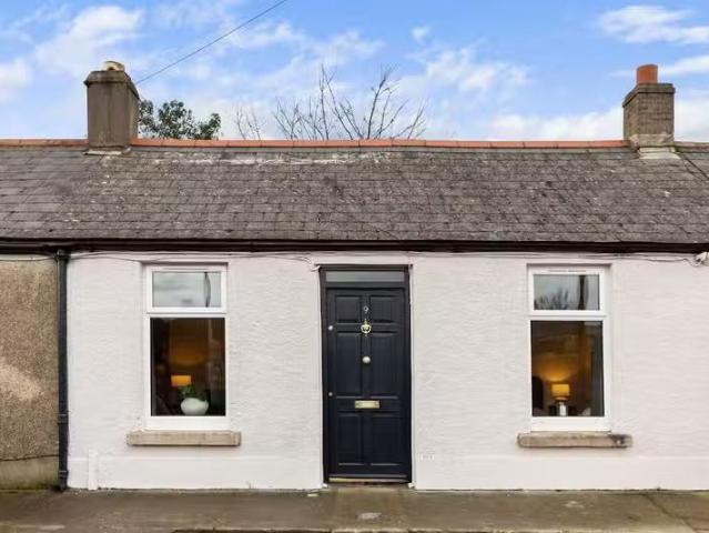9 Magenta Place, Sandycove, Glasthule, Co. Dublin, A96CK81 is.
