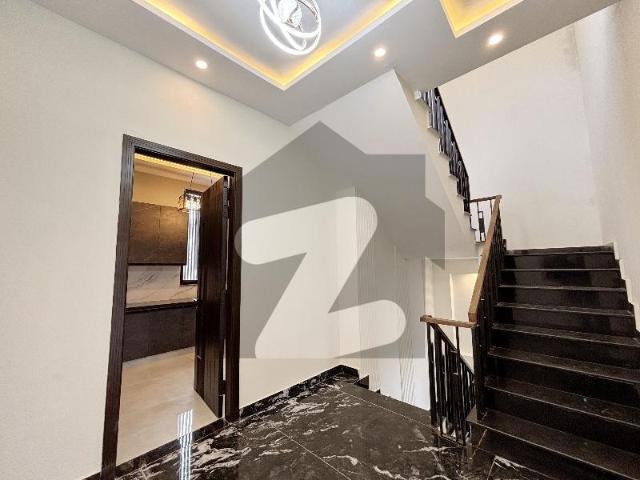 9 Marla Beautiful House For Sale Prime Location Bankers Avenue Cooperative Housing Society, Bedian Road Lahore Bankers Avenue Cooperative Housing Society