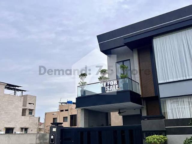 9 Marla Brand New Fully Furnished House In DHA Phase 4 Block KK Prime Location, Elegant Design, Demand 730 Lac Negotiable