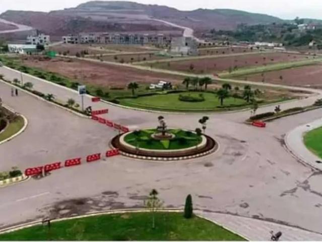 9 marla commercial plot on university road Haripur ID 34681