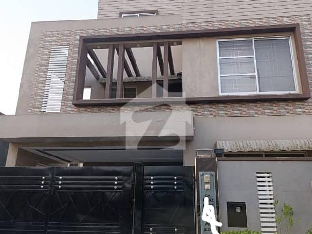 9 Marla Furnished House Available For sale Bahria town Lahore