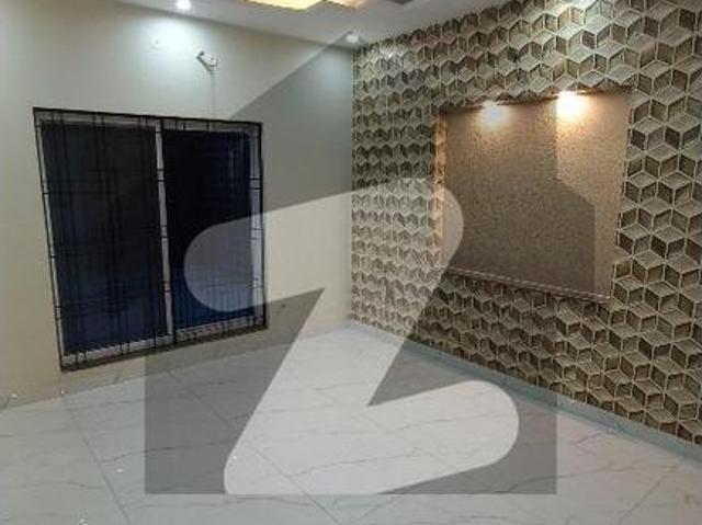 9 Marla House For Sale In Canal Garden