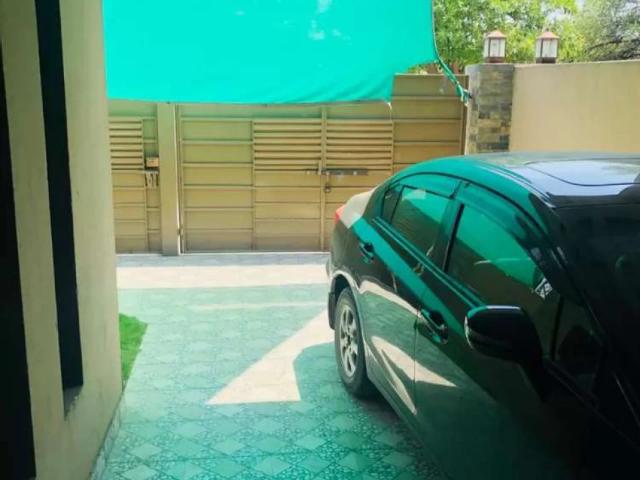9 marla lower portion available for rent near to emporium Lahore Johar Town ID 34428