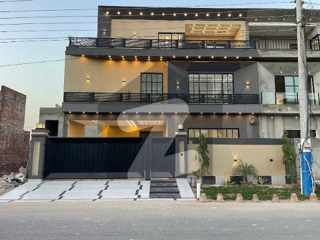 9 Marla Ultra Luxurious Spanish House For Sale In Buch Executive Villas Multan