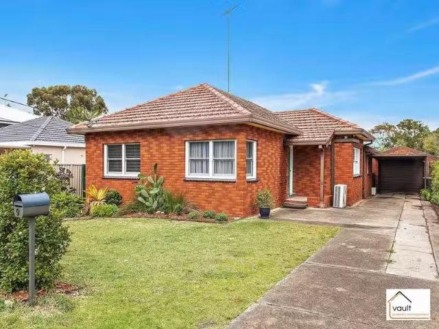 9 Milner Avenue, KIRRAWEE House for rent Listed by Tracey Hai.