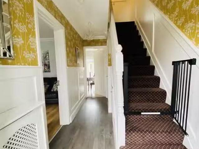 9 Milltown Gate, Blessington, Wicklow, W91 TE2F