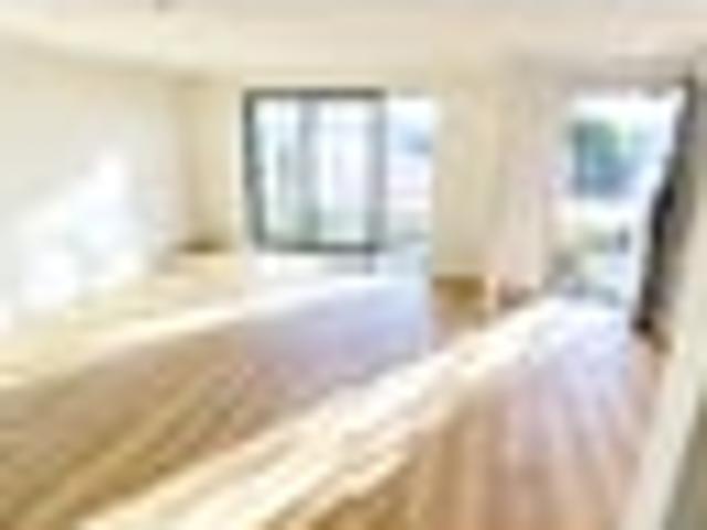 9 Modern Units Living Near University