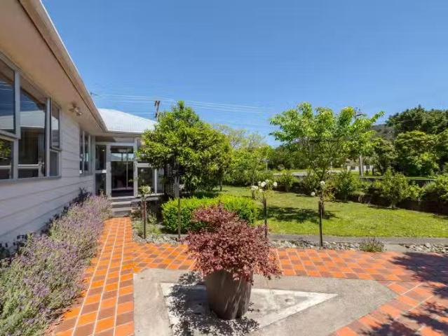 9 Moore Street, Featherston, South Wairarapa