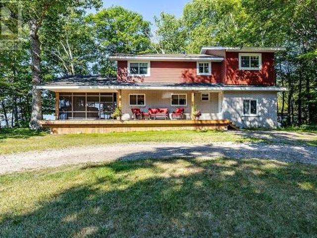 9 Nokomis Beach Rd, Sault Ste. Marie, ON, P6A 5K6 house for sale | Listing ID SM261762 | Royal LePage