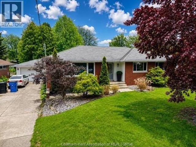 9 Owen Avenue, Chatham, ON, N7L 3W8 house for sale | Listing ID 26017 | Royal LePage