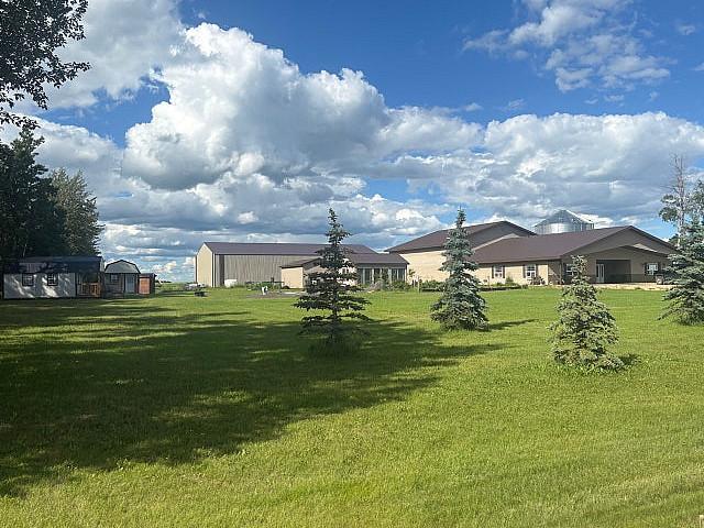 9 Acre Dream House And Shop
