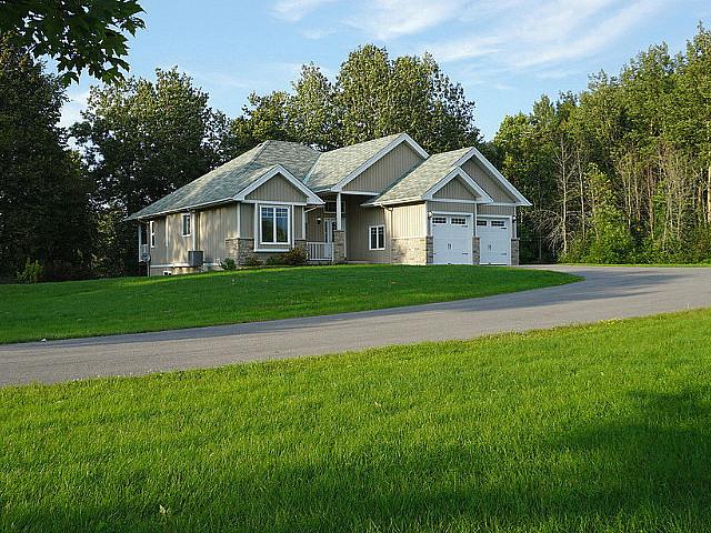 9 Acre Waterfront 3,000 Sq Ft Bungalow With Detached Shop