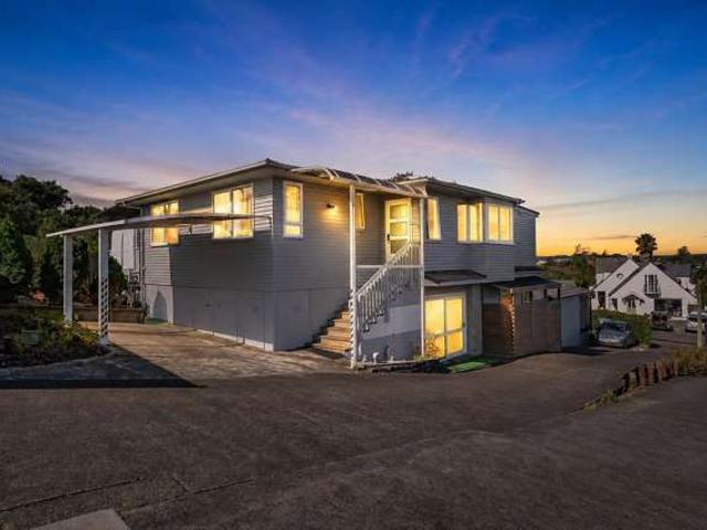 9 Andrew Road, Howick, Manukau City