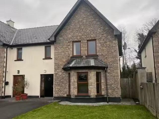 9 Ard na Deirge, Killaloe, Co. Clare is for rent