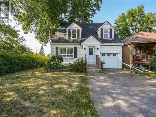 9 Arlington Avenue, St. Catharines, ON, L2P 3A3 house for sale | Listing ID 40843 | Royal LePage