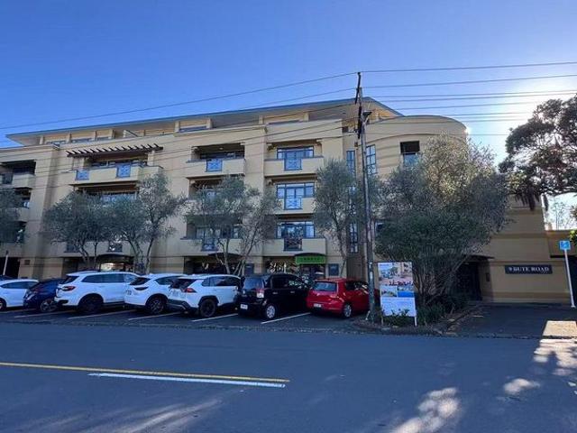 9 Bute Road, Browns Bay, North Shore City