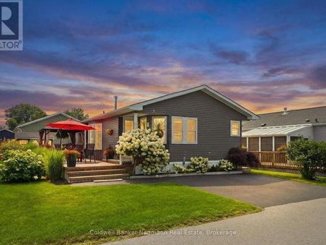 9 Basswood Road, Puslinch, ON, N0B 2J0 condo for sale | Listing ID X13674 | Royal LePage