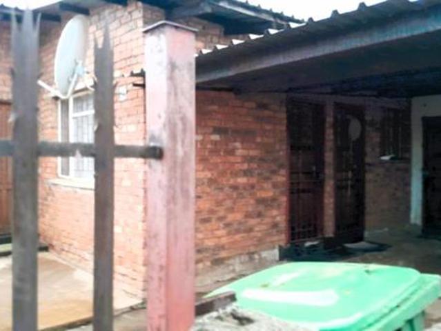 9 Bedroom Cluster in Mhluzi