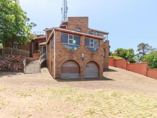9 Bedroom House For Sale in Durban North