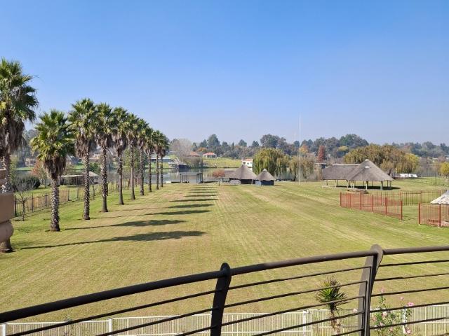 9 Bedroom House For Sale in Marlbank