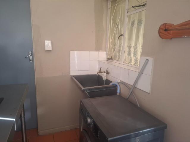 9 Bedroom House For Sale in Top Town