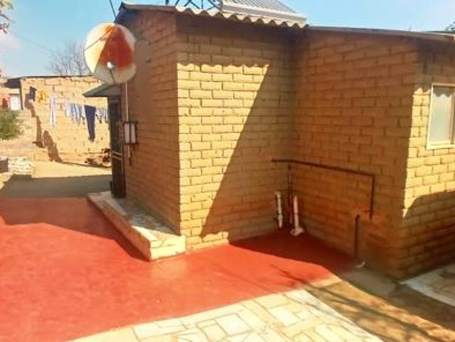 9 Bedroom House in Cosmo City