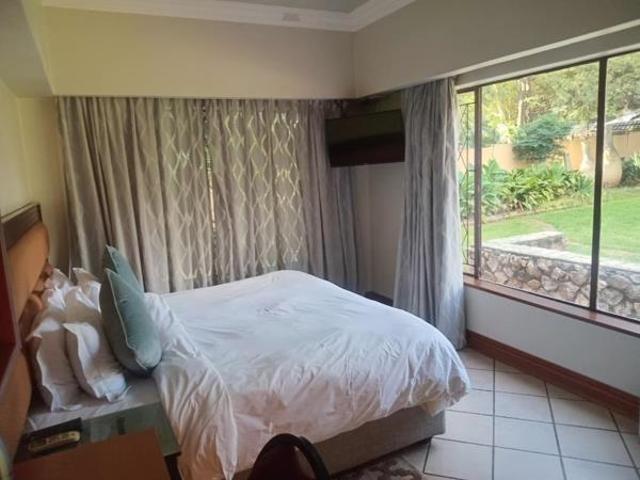9 Bedroom House in Clubview