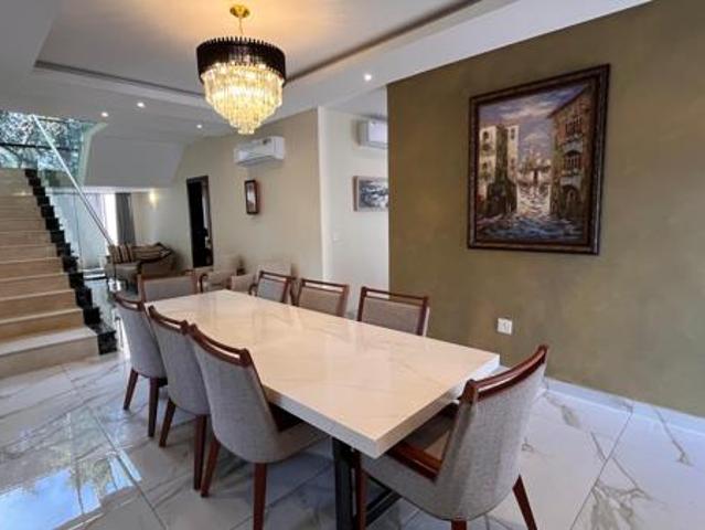 9 Bedroom House in Atholl