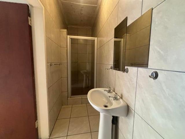 9 Bedroom House in Del Judor Ext 1
