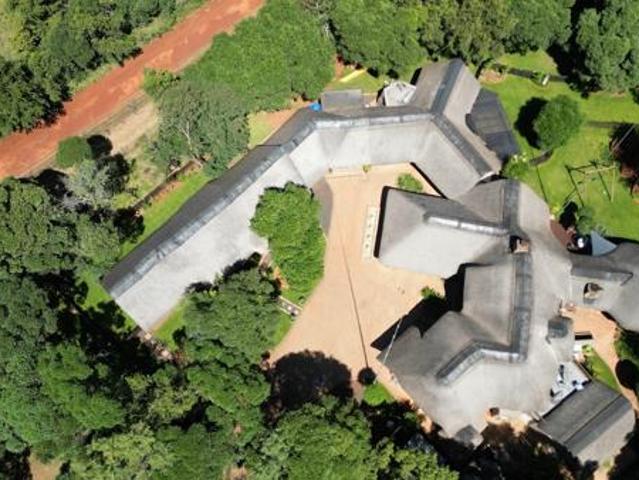 9 Bedroom House in K'shane