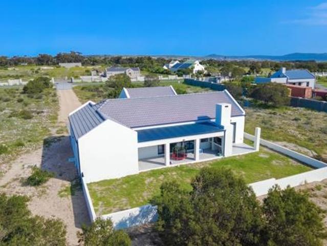 9 Bedroom House in Longacres Country Estate