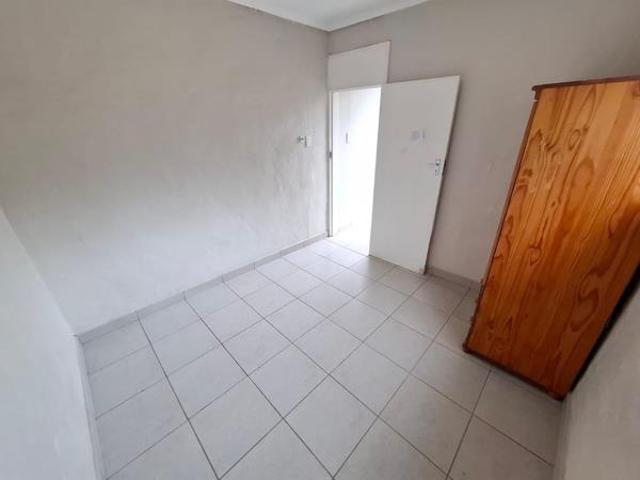 9 Bedroom House in Lynnwood Glen