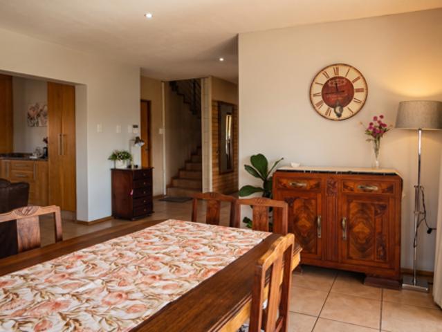 9 Bedroom House in Montrose